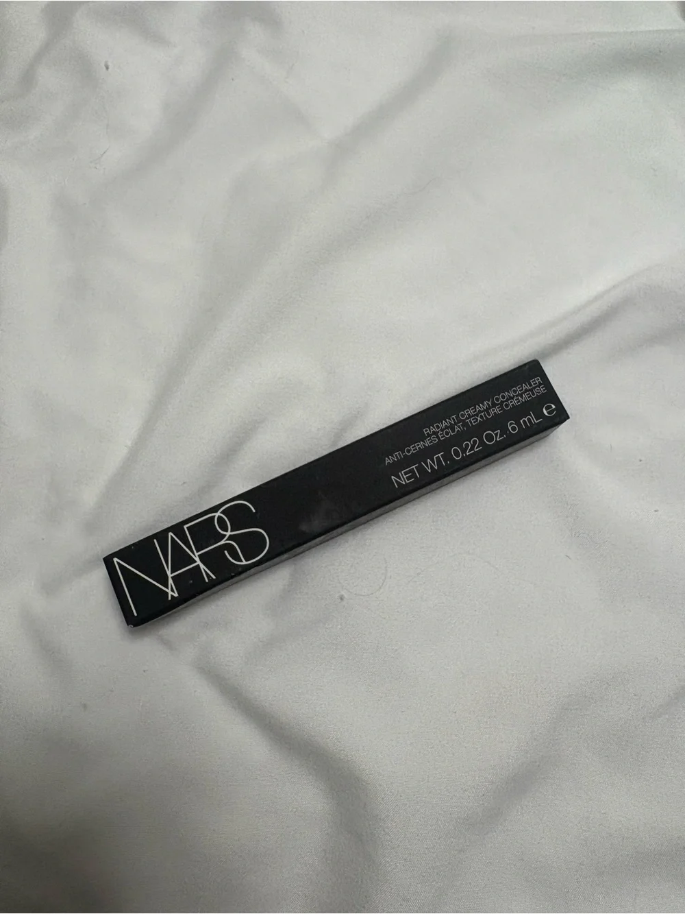 NARS Radiant Creamy Concealer - Light 2 vanilla - Picture 4 of 4
